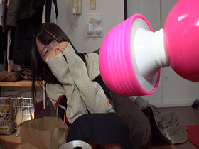 ハニカミ可愛いコーヒーショップの店員さん 照れ屋で恥ずかしがりな娘をねっとり前戯でトロトロに仕上げてから、絶倫チ●ポによるアクメ漬け サンプル動画サムネイル